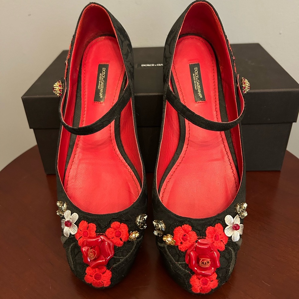 Dolce & Gabbana Black Brocade Embellished Mary Jane Ballerina Flats, size EU38.5 - Picture 16 of 16